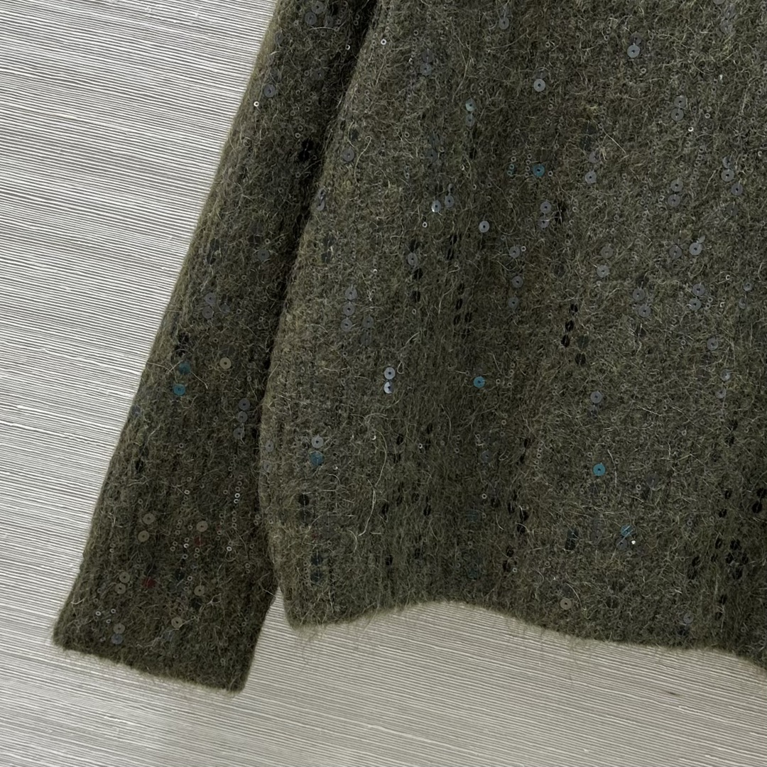 Luxurious and Elegant Women’s Fashion Collection by P989: High-End Quality and Noble Embellishments - 图片 6