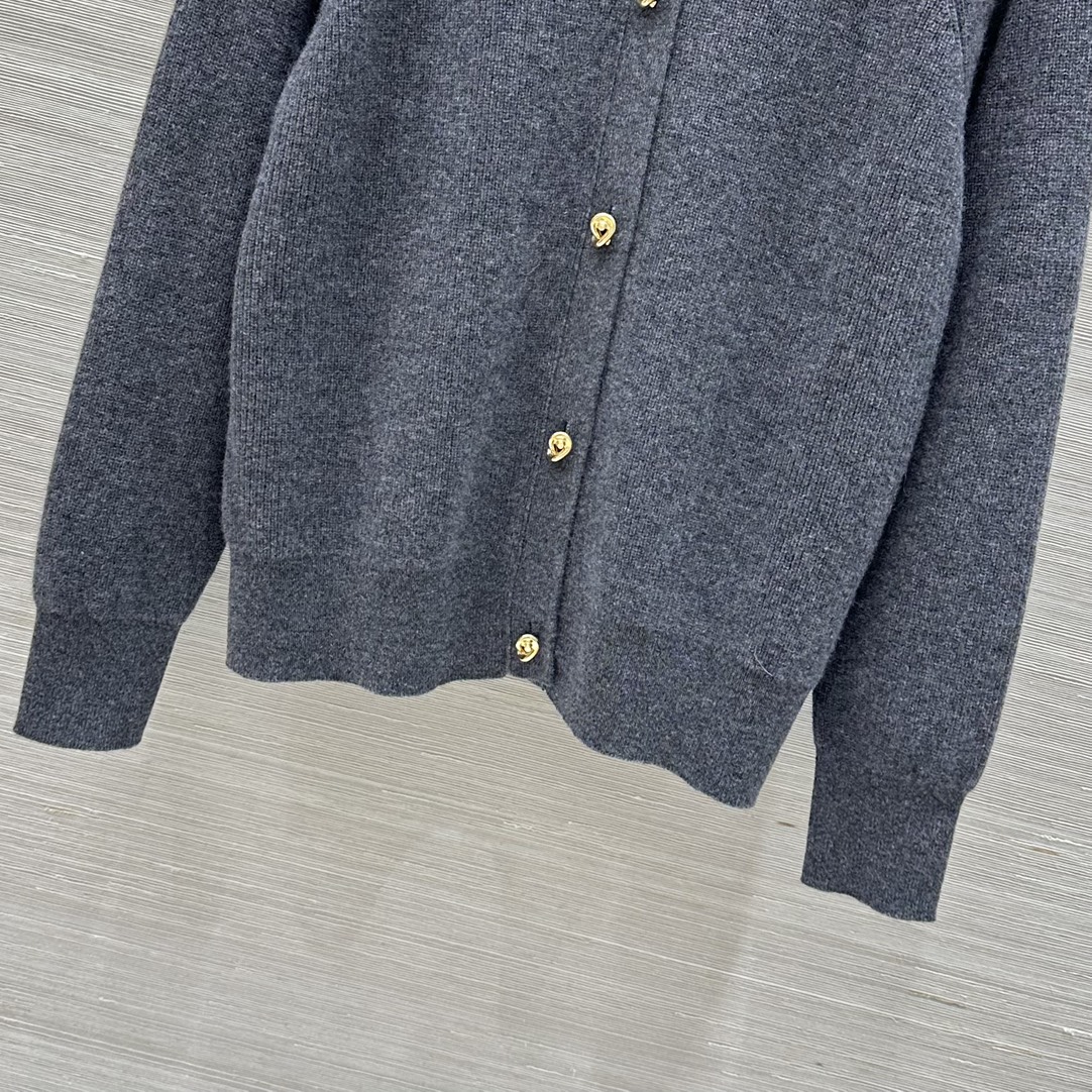 Stylish Copper-Colored Tie Button Cashmere Sweater for Women – P966 Review - 图片 5