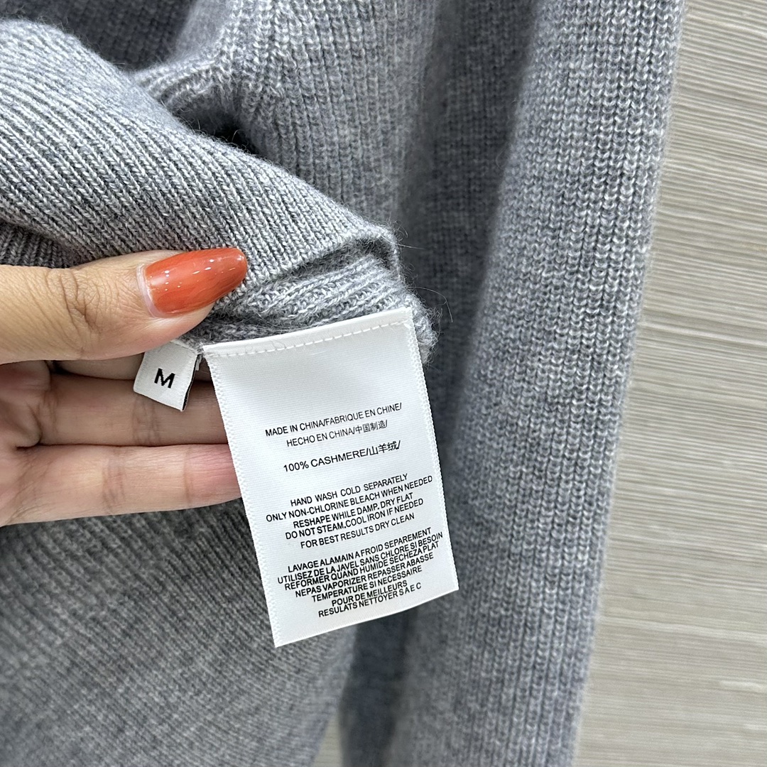 Fashionable Copper-Colored Tie Button Cashmere Sweater for Women: P966 Review - 图片 7