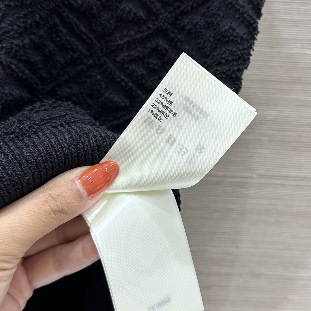 Original Scavenger Female Suit: Exclusive Lou* 25 Spring Collection, High-Quality Packaging. - 图片 8