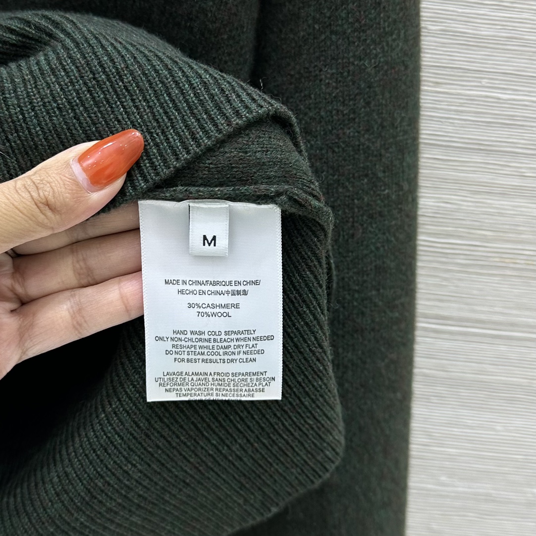 High-End Women’s Suit Collection: Quality Control and Luxury Fabrics - 图片 8