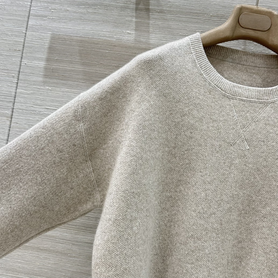 High-End Women’s Wool Suit with Quality Control and Elegant Design - 图片 4