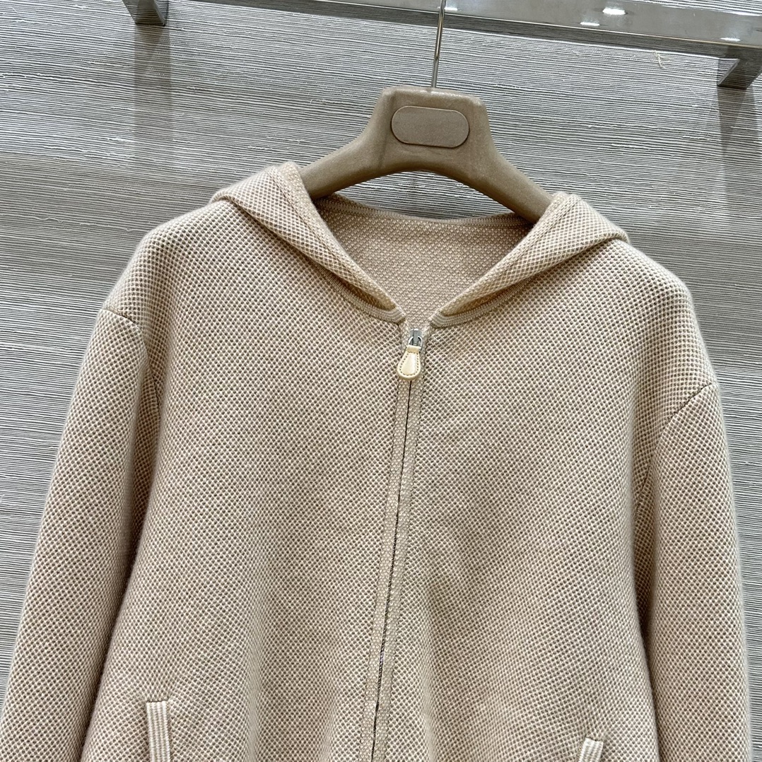 P2024 High-End Women’s Hoodie Suit with Quality Velvet Wire and Stylish Design - 图片 3