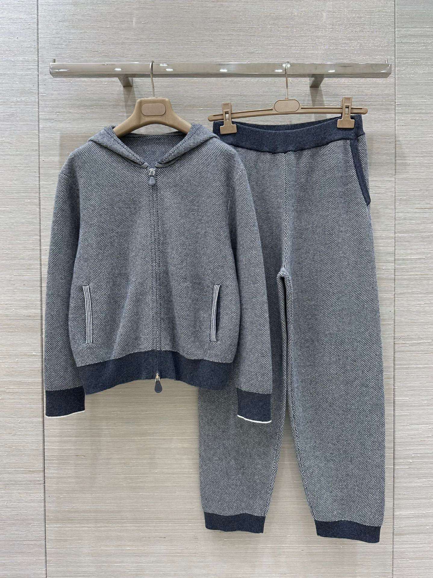 P2024: High-End Two-Colour Hoodie Suit with Quality Control and Velvet Wire. - 图片 1