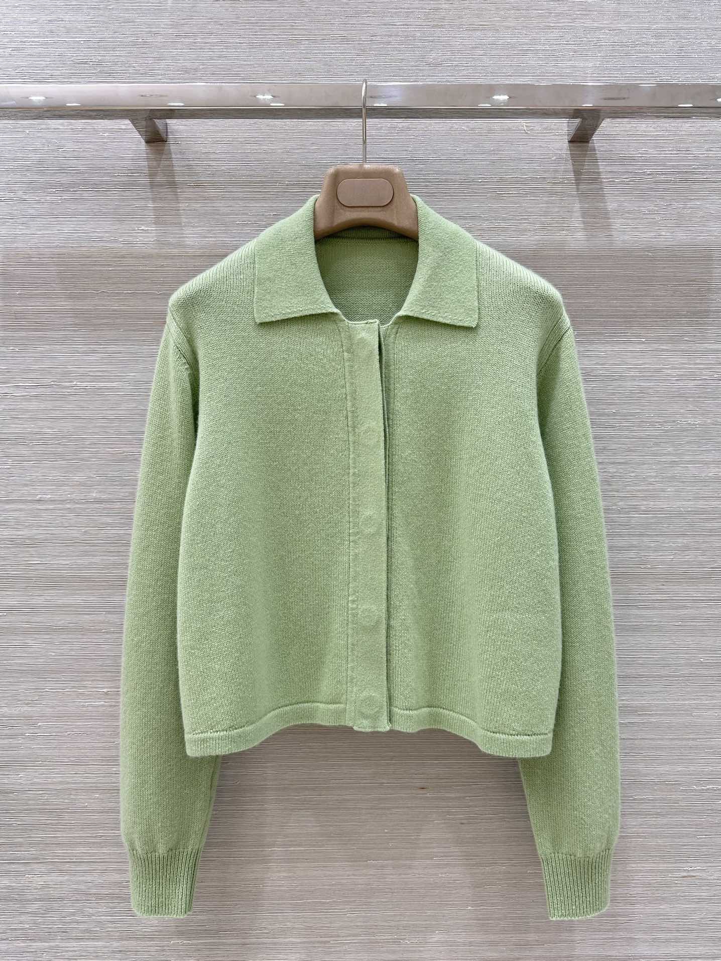 High-End Women’s Suit with Custom Metal Fittings and Velvet Details