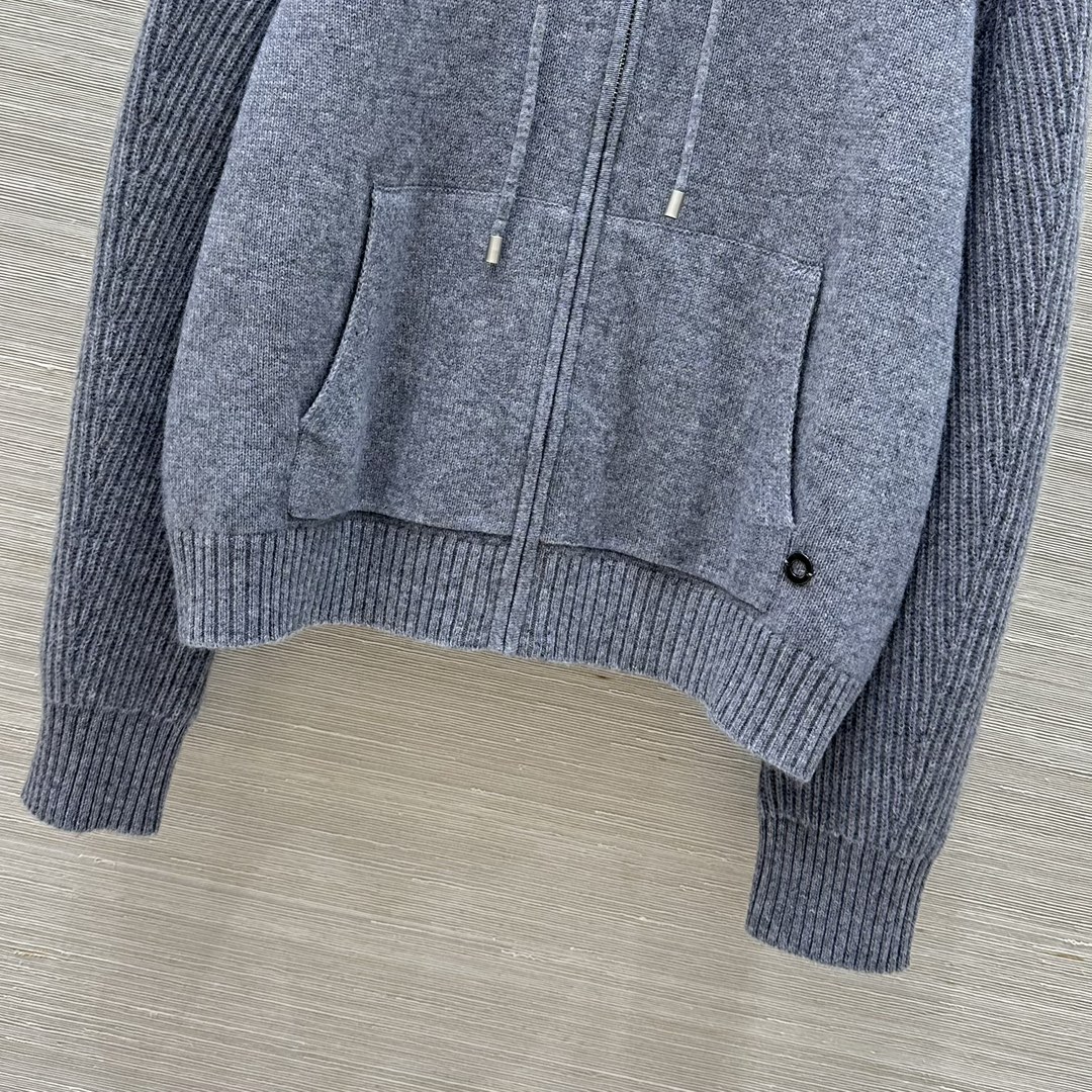 High-End Single-Quality Wool LP with Swiss Crocheting Process and Classic Zipper - 图片 5