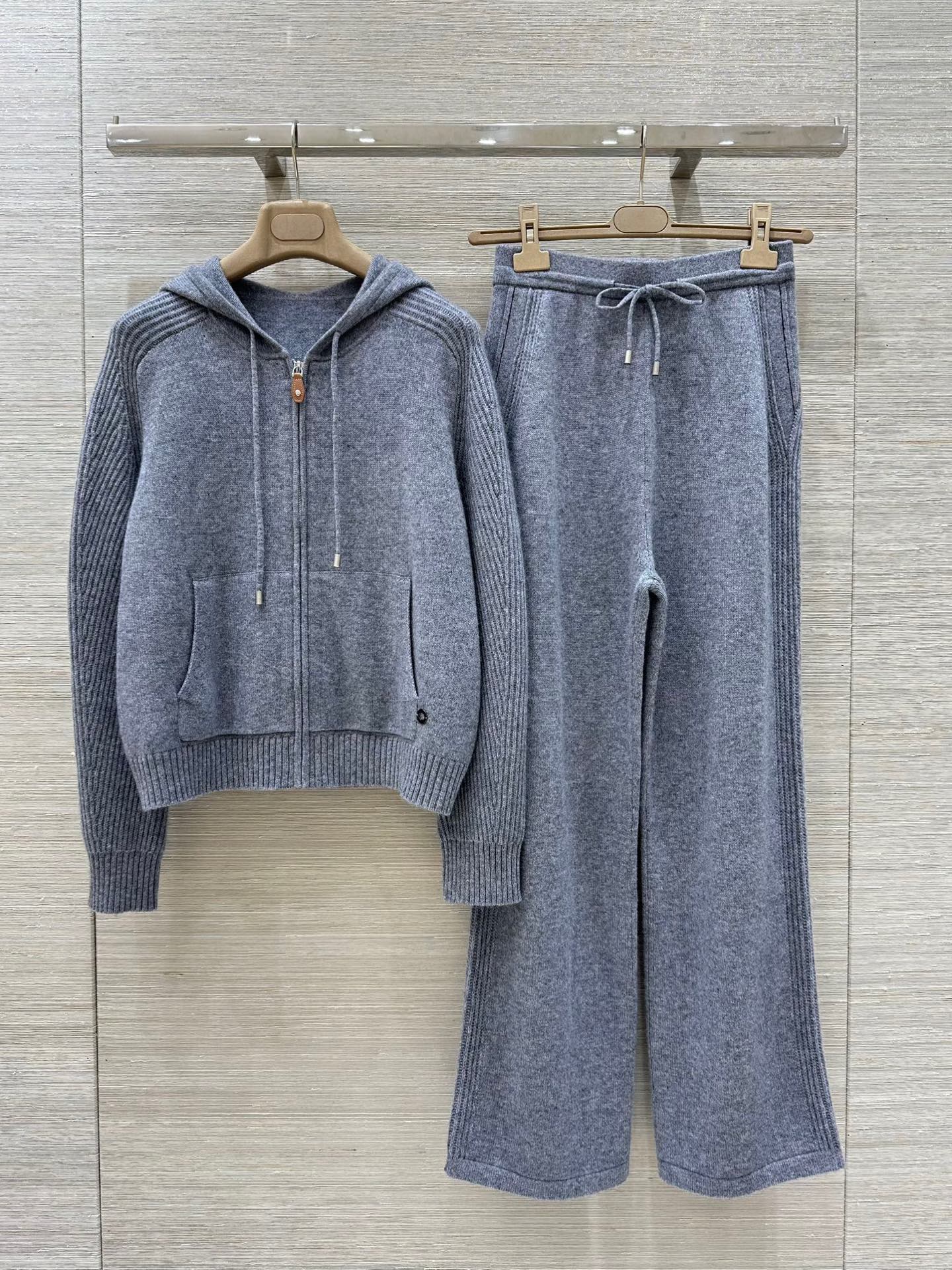 High-End Single-Quality Wool LP with Swiss Crocheting Process and Classic Zipper - 图片 1