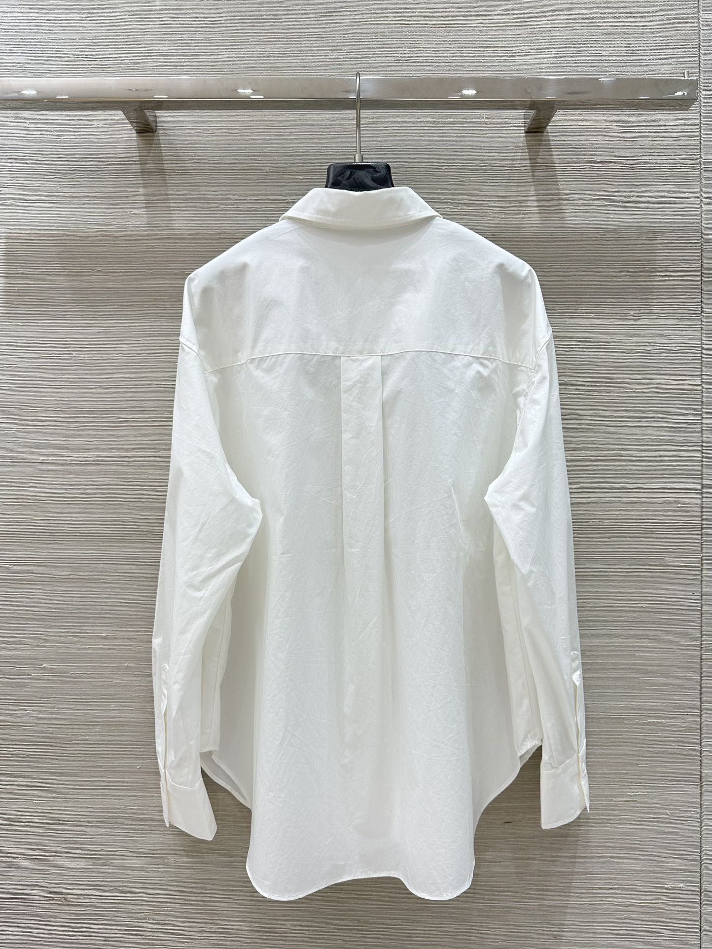 “Original Women’s Suit with High-Quality Packaging, Business Style, Cotton Shirt, Elite Design – Simple and Elegant” - 图片 9