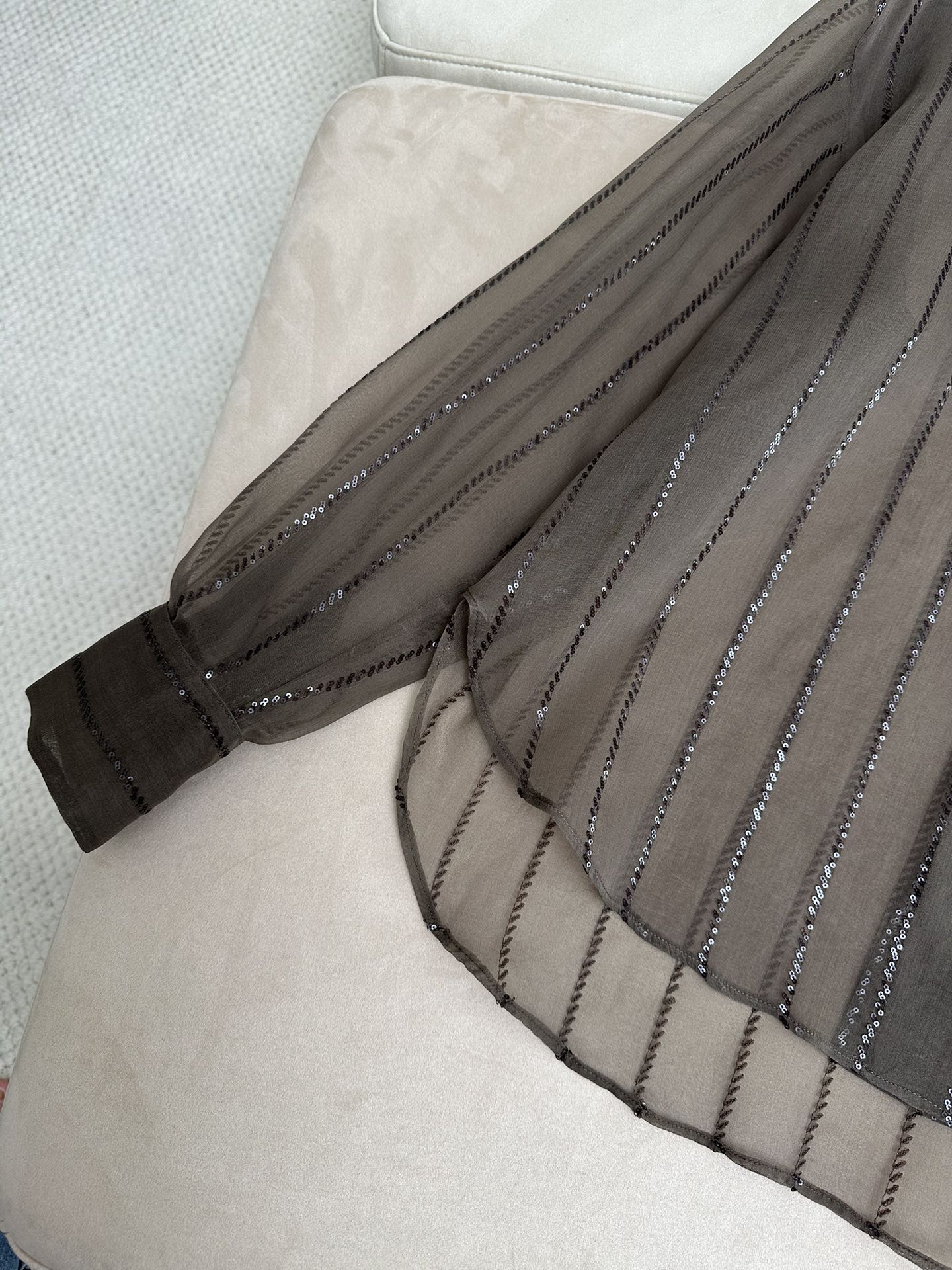 High-End Single-Size Female Jacket with Exclusive Seogan Lacquer Embroidery, Elegant Design. - 图片 6