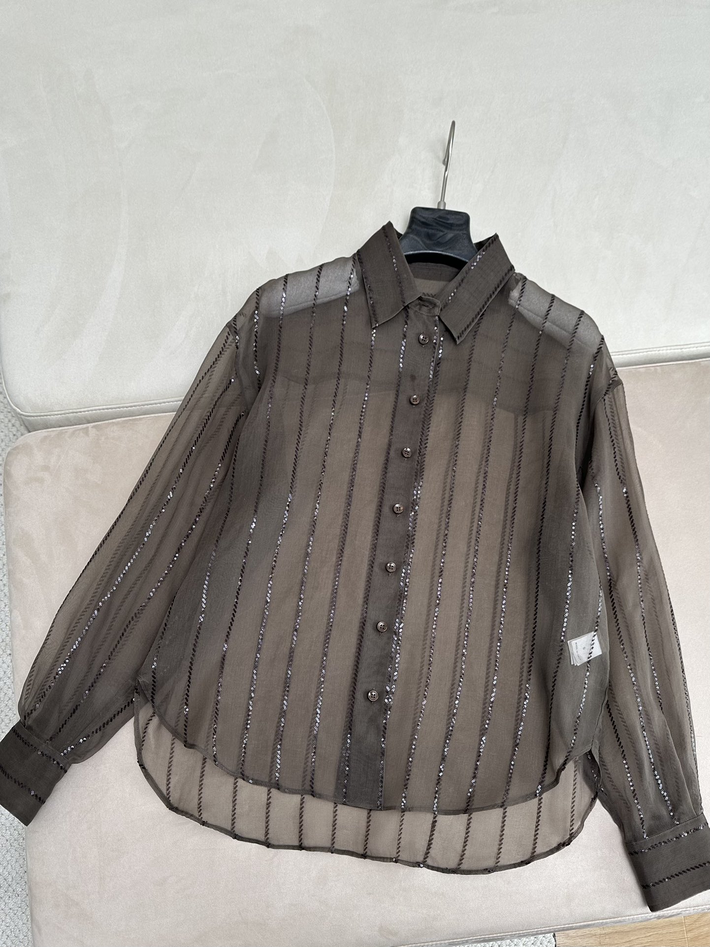 High-End Single-Size Female Jacket with Exclusive Seogan Lacquer Embroidery, Elegant Design.