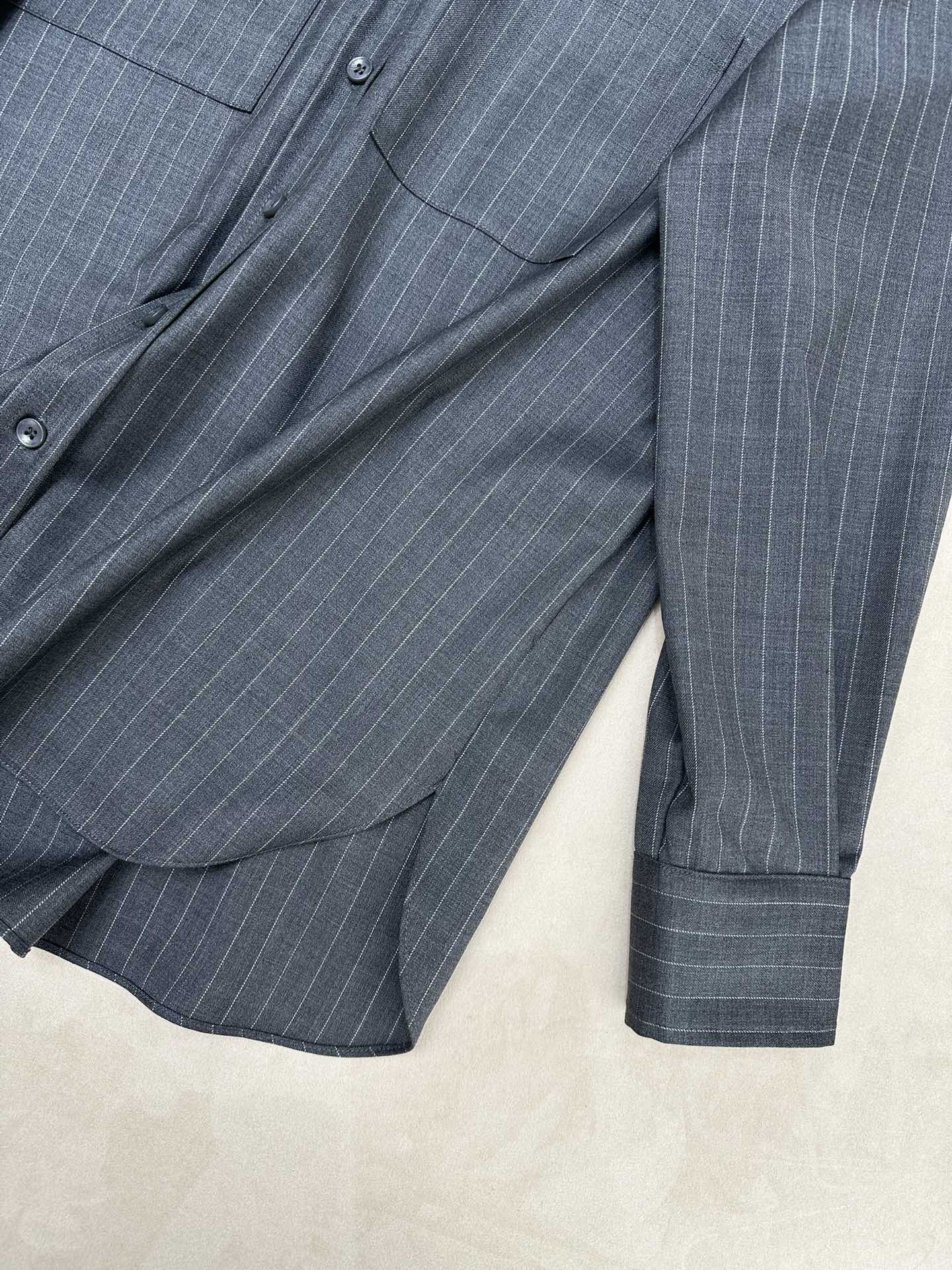 High-End Hand-Made B.C. Suit with Classic Design and Wool Fabric - 图片 6