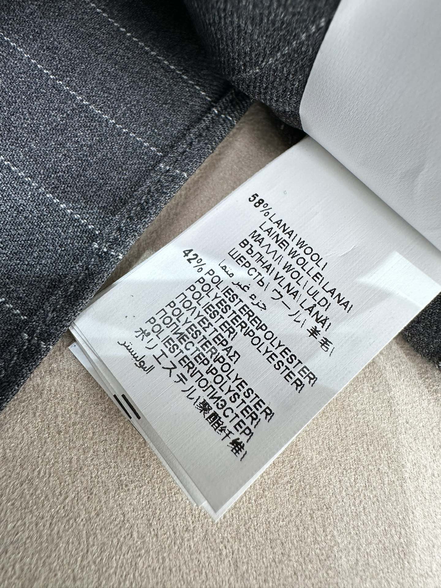 High-End Hand-Made B.C. Suit with Classic Design and Wool Fabric - 图片 9
