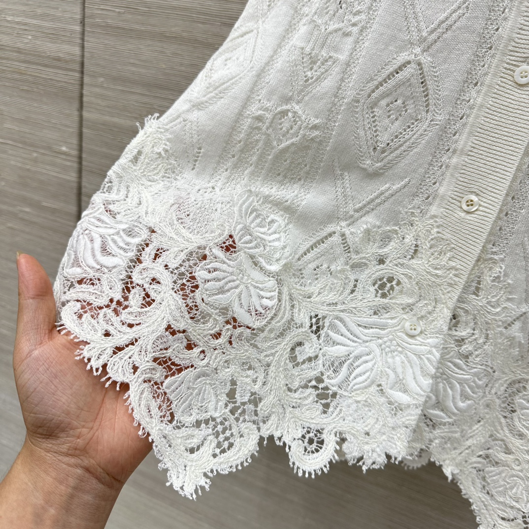 Title: “Exclusive Single Quality Bad Girl Fashion: Superman Cube-Laced Woolly Shirts” - 图片 7