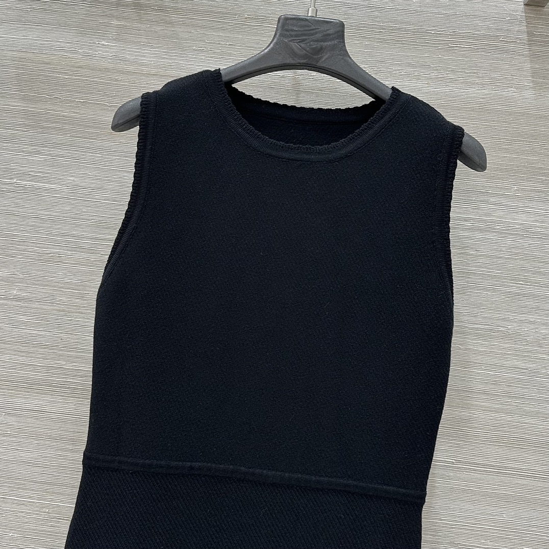 “High-End Women’s Dress: Stylish, Customized, Elegant Design for Special Occasions – Details and Sizing Included” - 图片 2