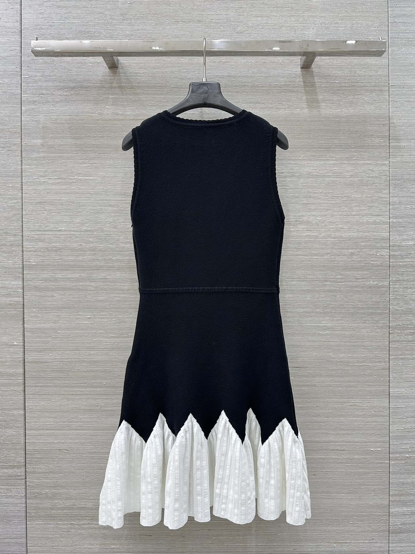 “High-End Women’s Dress: Stylish, Customized, Elegant Design for Special Occasions – Details and Sizing Included” - 图片 9