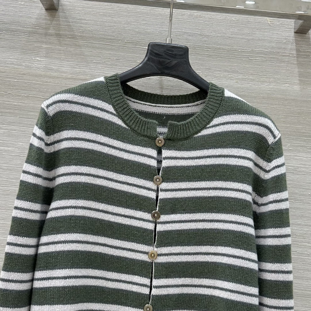 Autumn Morning Striped Knit Sweater: Elegant, Delicate, and Soft – Product Review - 图片 2