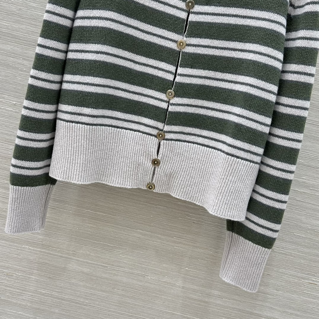 Autumn Morning Striped Knit Sweater: Elegant, Delicate, and Soft – Product Review - 图片 5