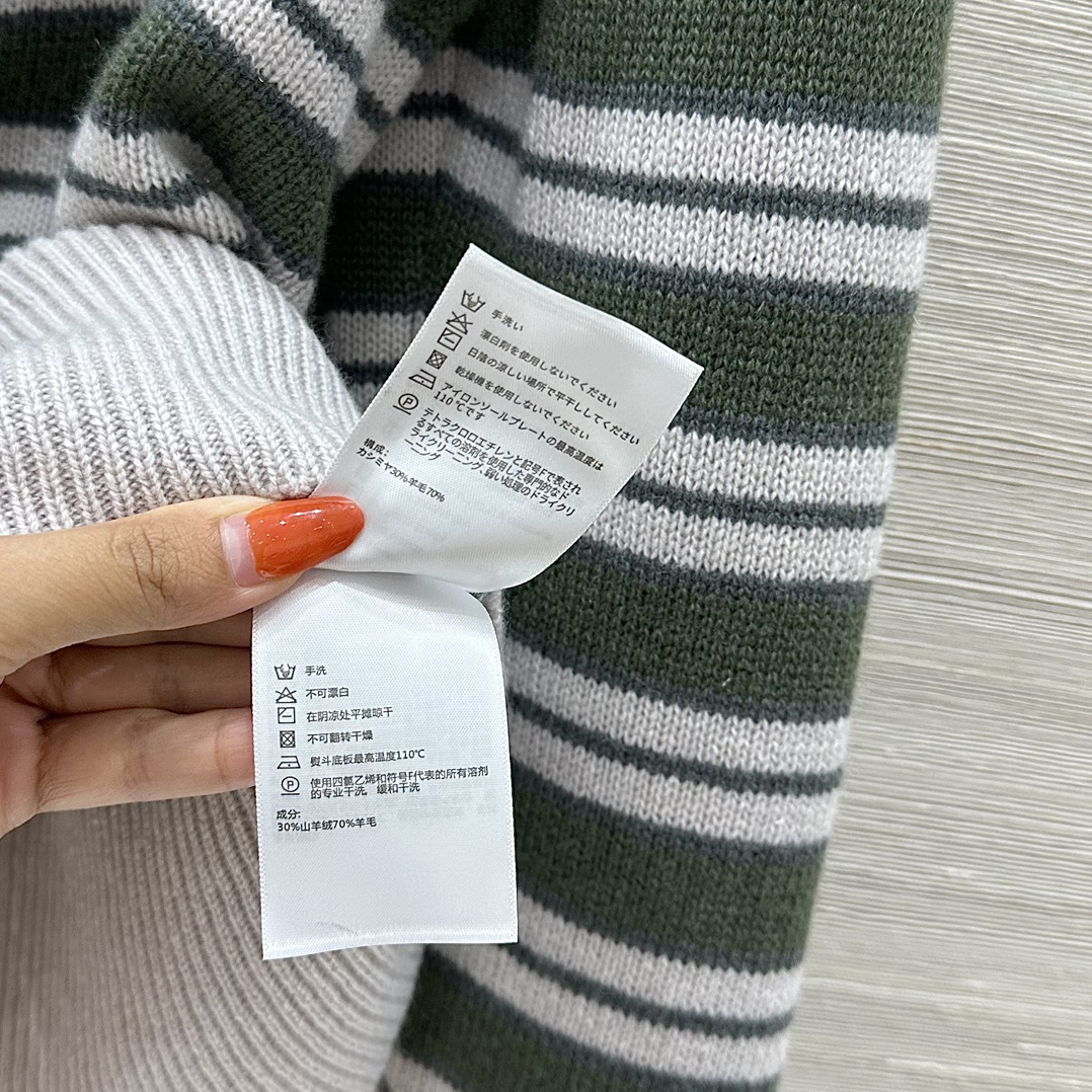 Autumn Morning Striped Knit Sweater: Elegant, Delicate, and Soft – Product Review - 图片 8
