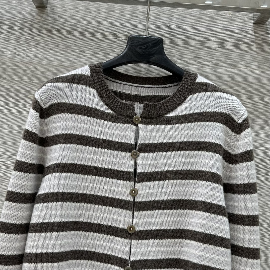 Elegant and Versatile P804 Female Sweater with High-Quality Knitting – Product Description and Features - 图片 2