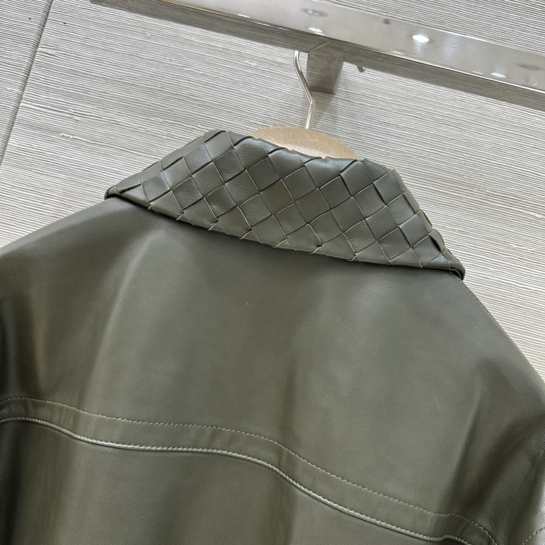 P2472 Dust-Proof Bag Collar Jacket: Retro-American Classic Design for Men and Women with High-End Quality - 图片 9
