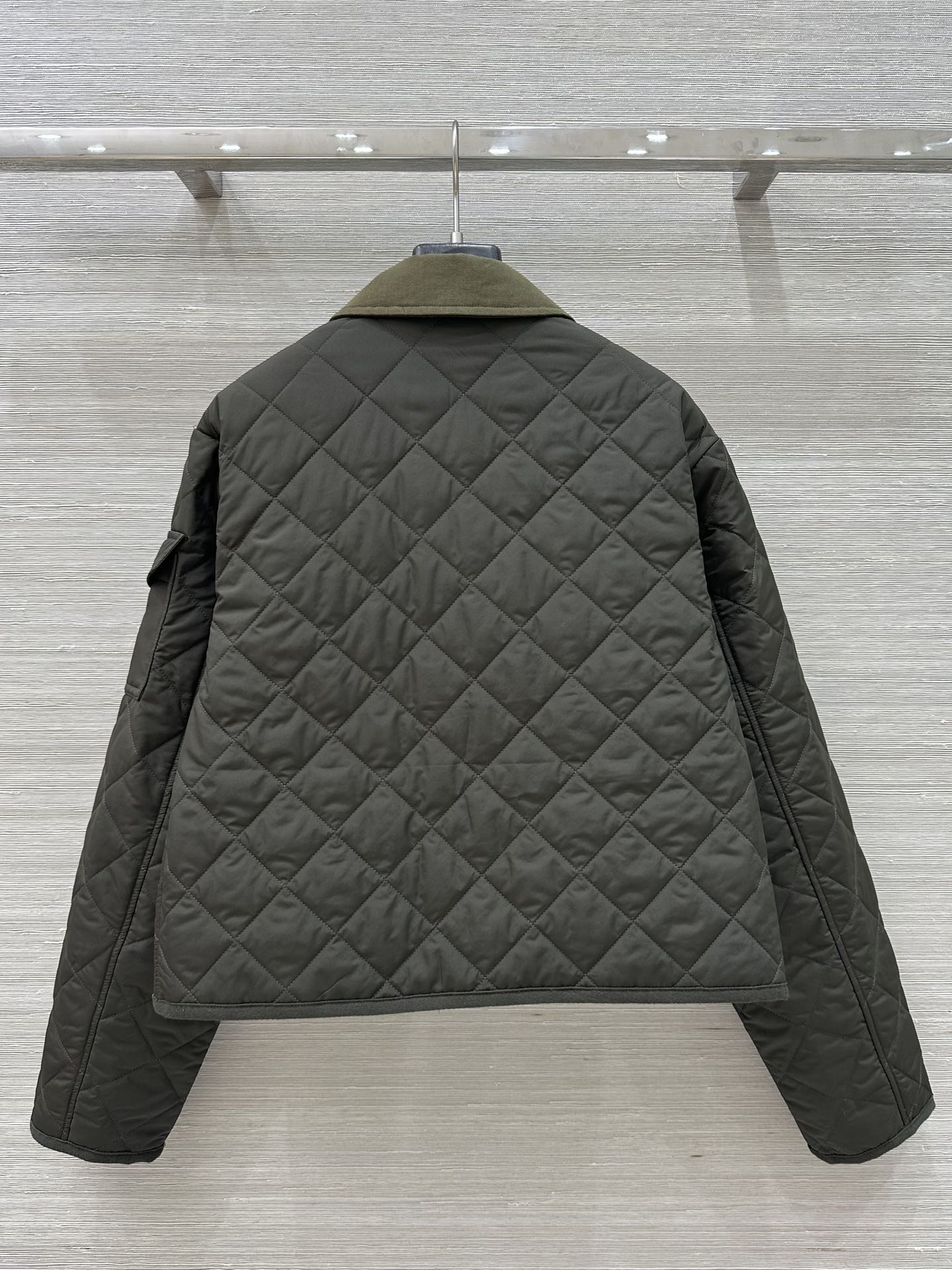 “Exclusive Launch: P624 One-Size-Fits-All Female Mocos Sew and Cotton Coat for Fall/Winter” - 图片 9