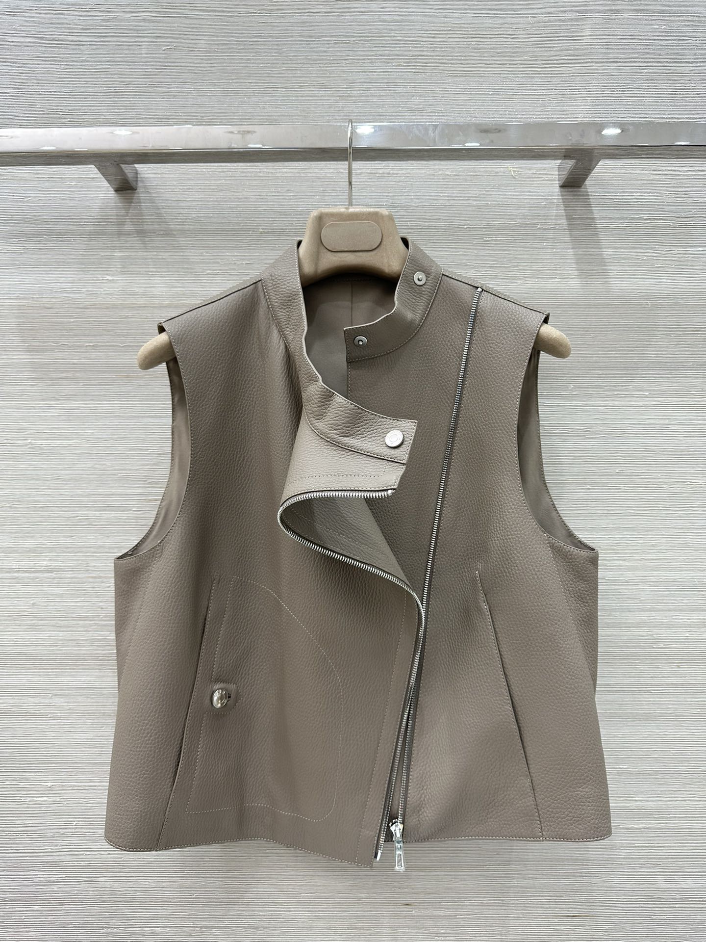 “High-Quality P2976 Dress with Imported Delicate Cortex and Artisanal Sheepskin – Strongly Recommended” - 图片 7