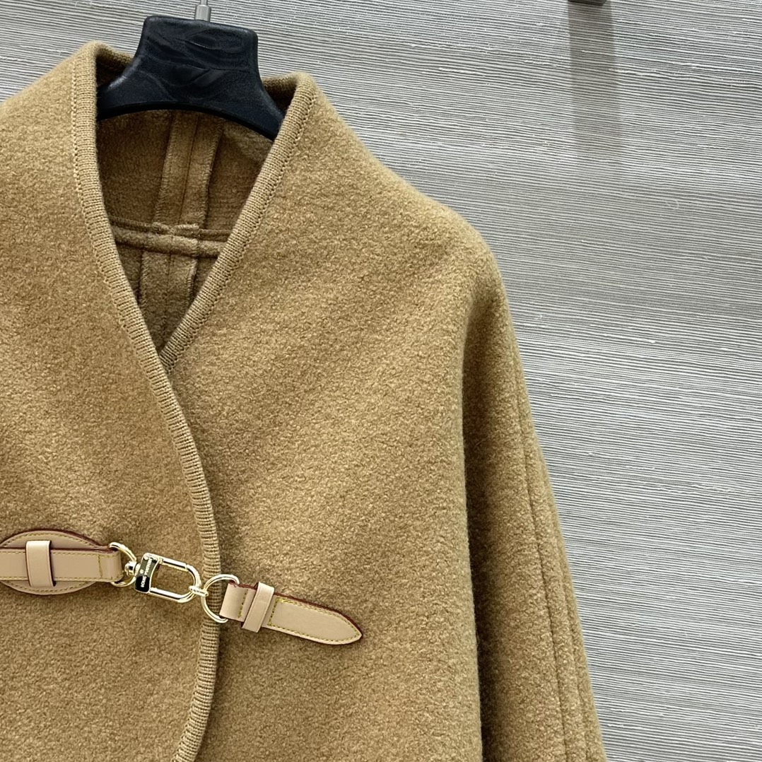 Title: P1416 Women’s Suit: High-Quality Package for Autumn/Winter Collection Summary: P1416 suit for women, age 25, features twisted wool, simple collars, - 图片 4