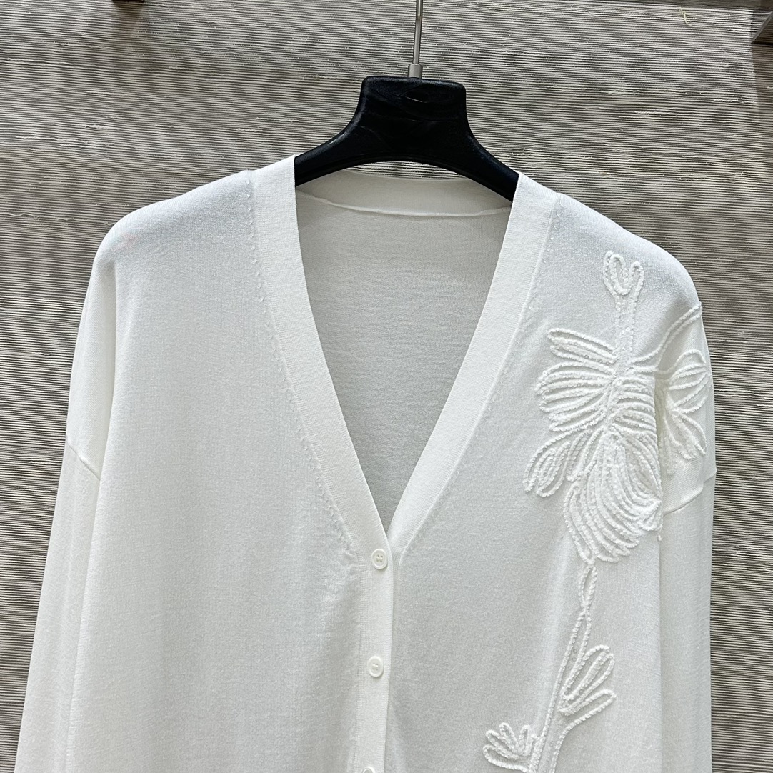 “P648: One-Size-Fits-All Dress for Women – Stylish, Luxurious Design for 25 Autumn Winters” - 图片 2
