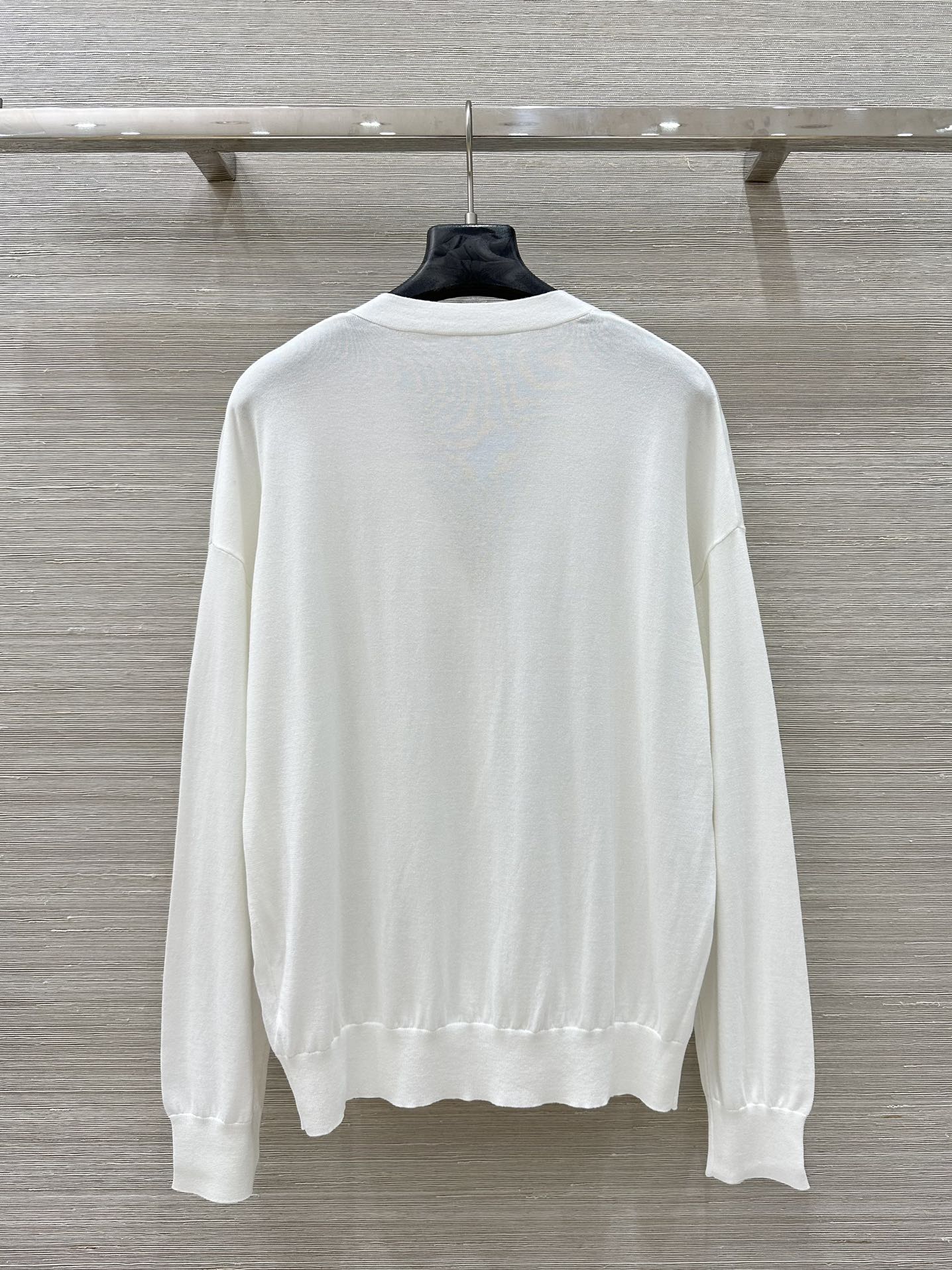 “P648: One-Size-Fits-All Dress for Women – Stylish, Luxurious Design for 25 Autumn Winters” - 图片 9