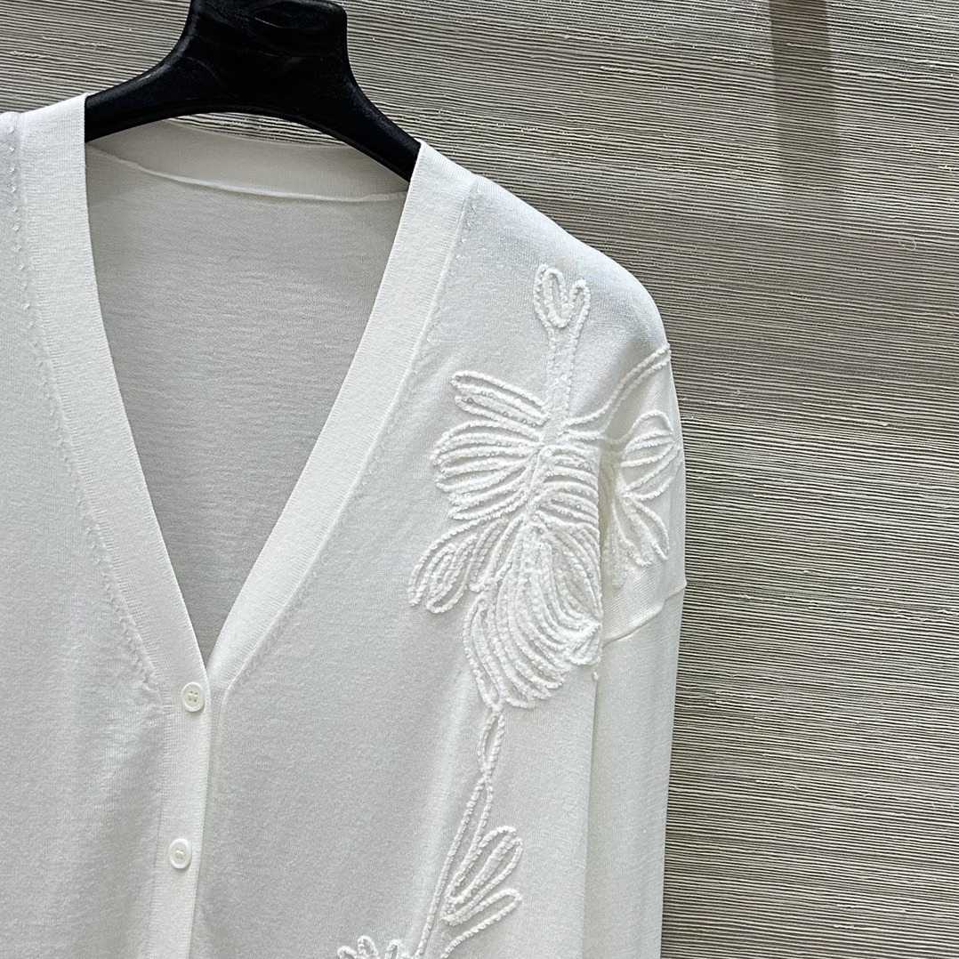 “P648: One-Size-Fits-All Dress for Women – Stylish, Luxurious Design for 25 Autumn Winters” - 图片 4