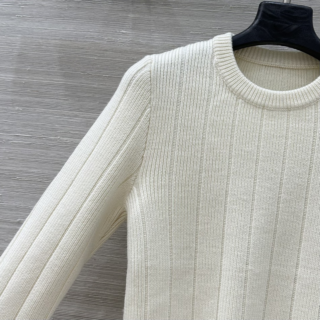 “British Style Wool Blend Sweater: Classic Round-Collar H-Style for High-End Single Women” - 图片 3