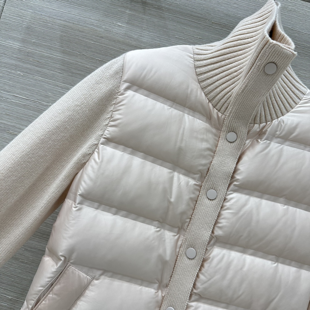“Velvet Jacket: High-Quality Wool Cutter with Elegant Design in Three Colors” - 图片 4