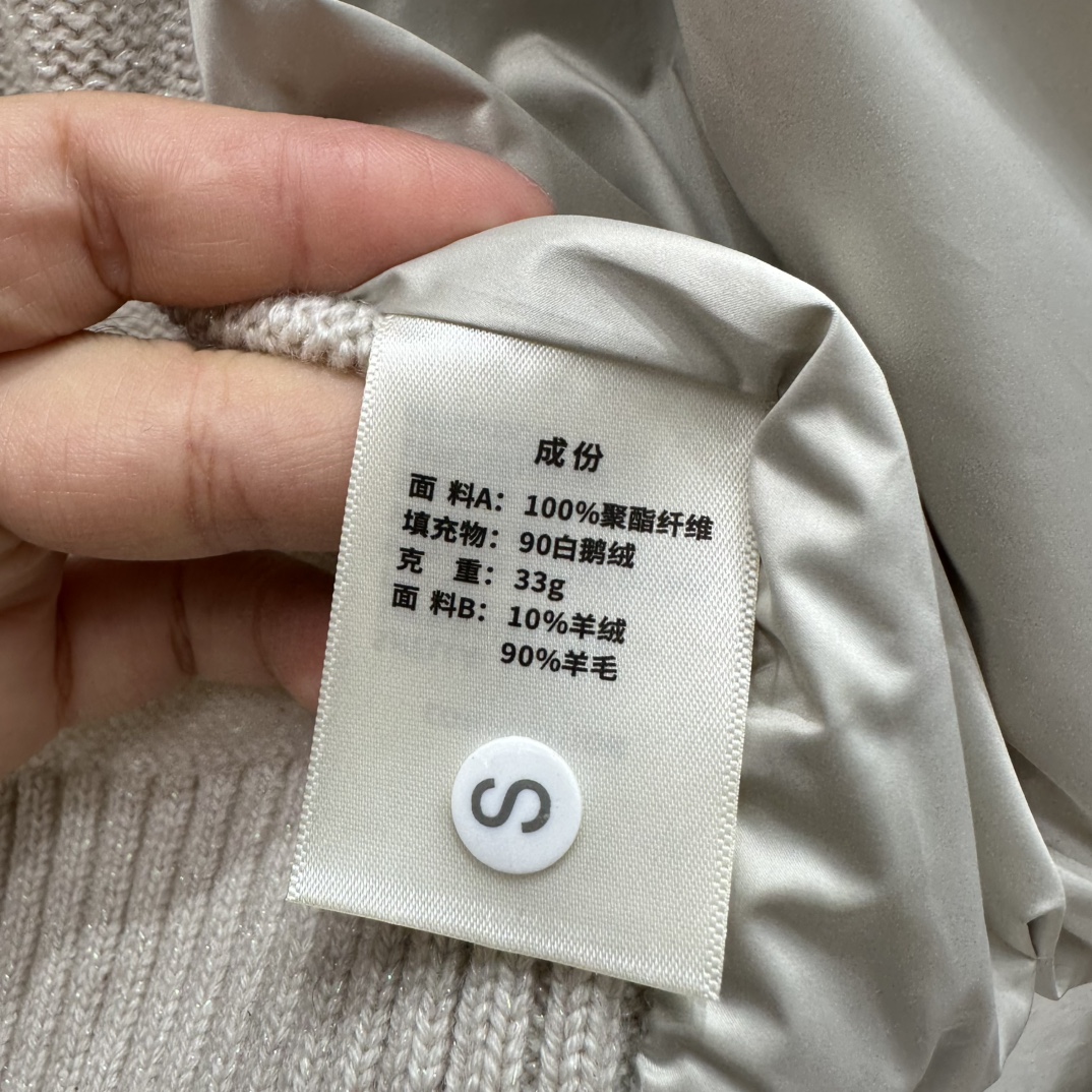 “P1464: One-Size-Fits-All Velvet Jacket Collection for Winter – High Quality, Elegant Design” - 图片 8