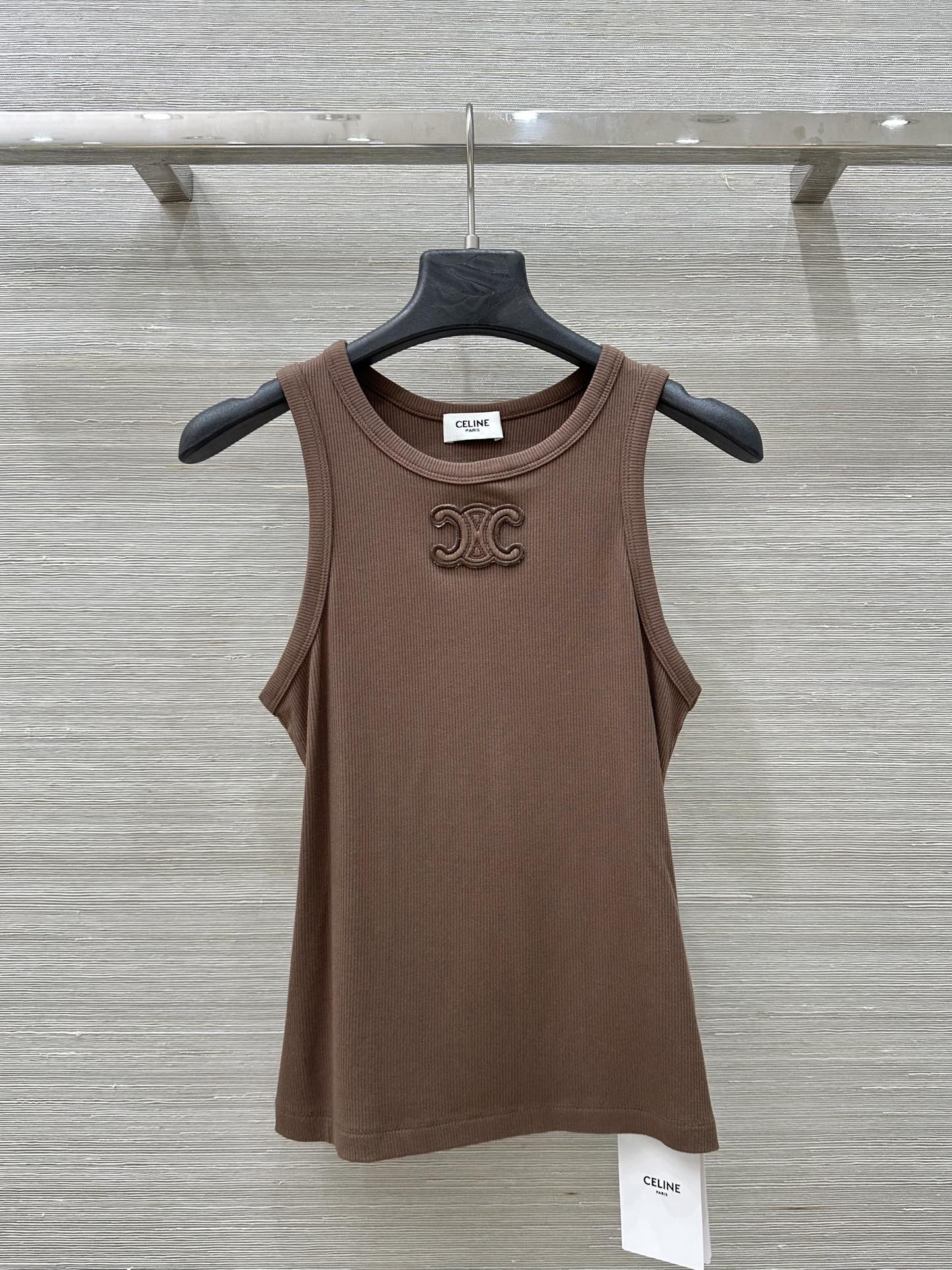 “Quality-Controlled P360 Dress Collection: Spring Embroidered Vests & Summer Styles” - 图片 1