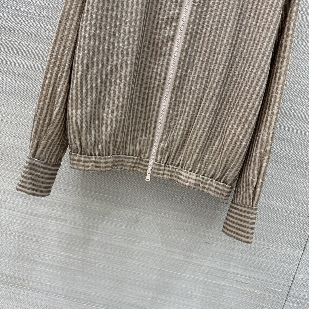 Title: P1200 Female Suit: High-End Quality, Old Money Style, Swiss Embroidery, Cozy, Heavy, Elegant, Various Sizes. - 图片 4