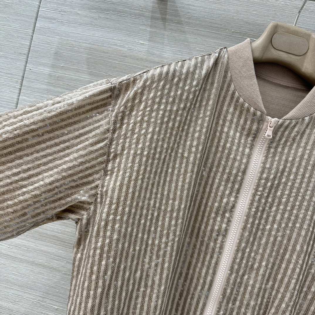 Title: P1200 Female Suit: High-End Quality, Old Money Style, Swiss Embroidery, Cozy, Heavy, Elegant, Various Sizes. - 图片 3