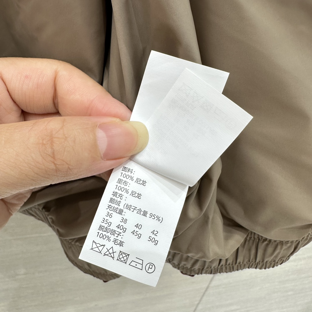 High-End Lamb’s Hair Cocoon Coat: Quality Single-Size Fall/Winter Outfit with Dust Bag – P2448 BC25 New Collection - 图片 7