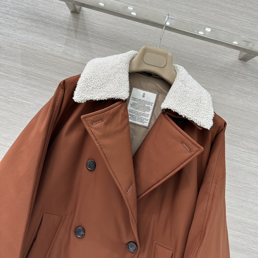 High-End Lamb’s Hair Cocoon Coat: Quality Single-Size Fall/Winter Outfit with Dust Bag – P2448 BC25 New Collection - 图片 3