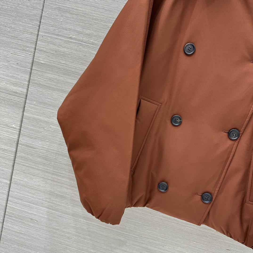 High-End Lamb’s Hair Cocoon Coat: Quality Single-Size Fall/Winter Outfit with Dust Bag – P2448 BC25 New Collection - 图片 6