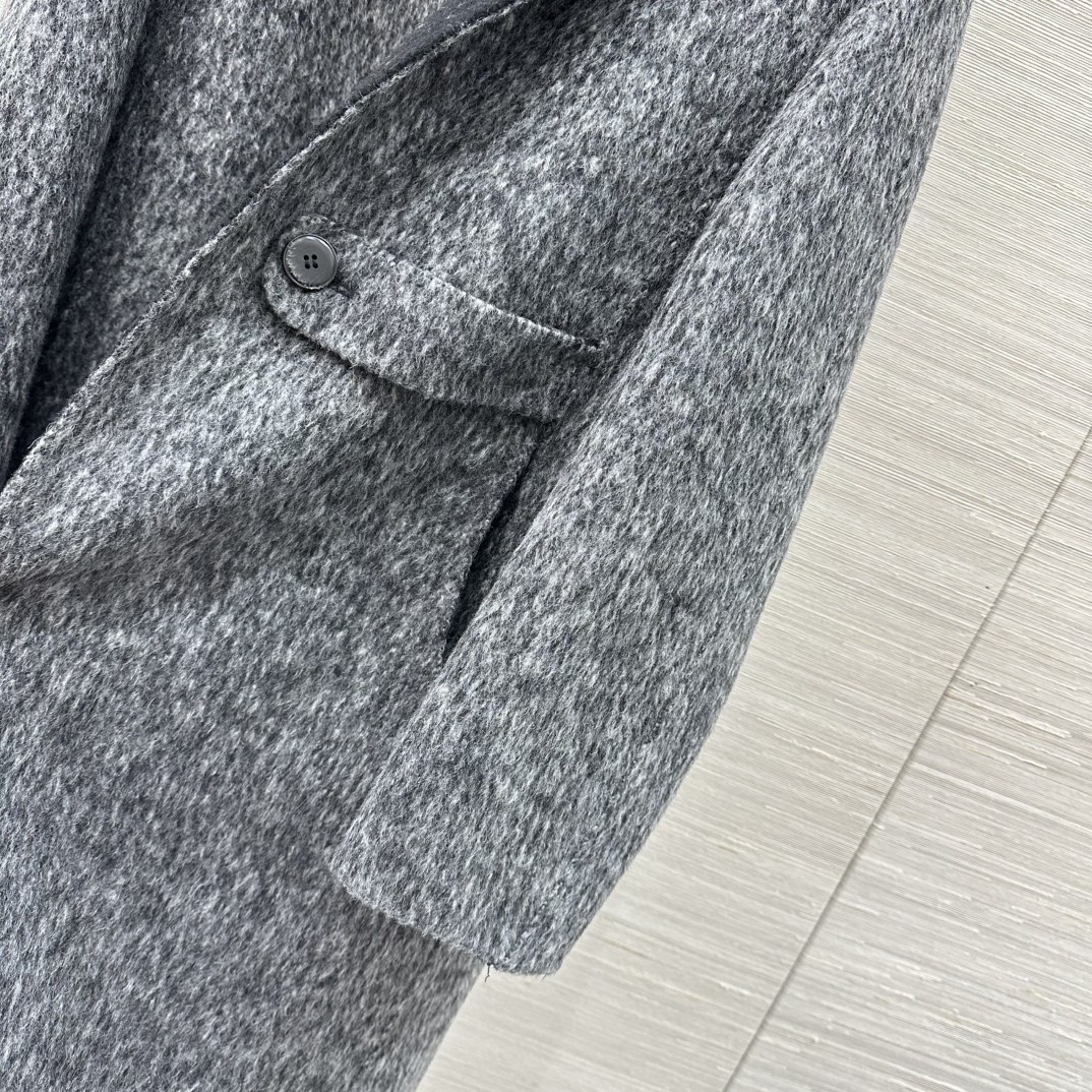 Women's Luxury Wool-Cashmere Blend Coat with Down Vest Two-Piece Set 7 i1757697333 5987 2