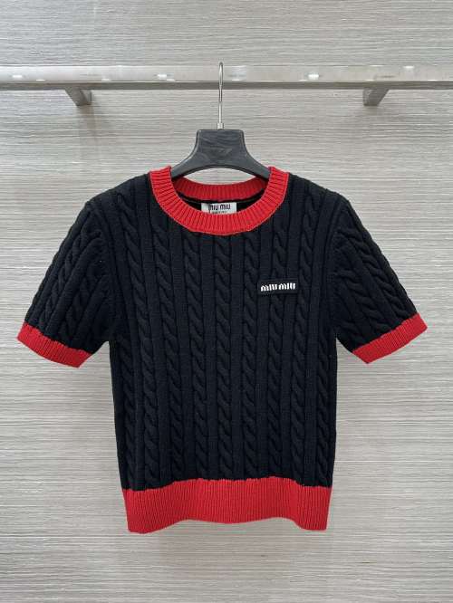 Miu Miu Women's Black & Red Wool Blend Cable Knit Short Sleeve Sweater 1 Miu Miu Women's Black & Red Wool Blend Cable Knit Short Sleeve Sweater