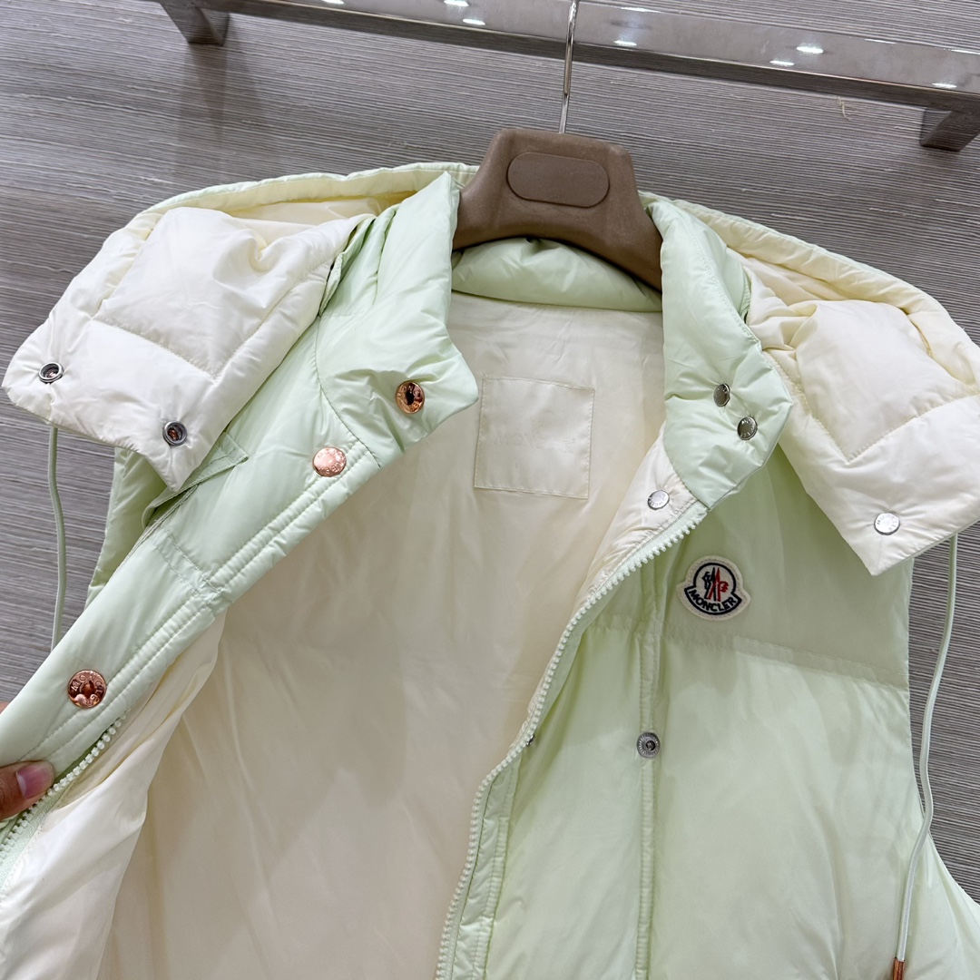 Moncler Women's Mambo Green Quilted Down Vest with Hood 4 i1758878485 8660 7