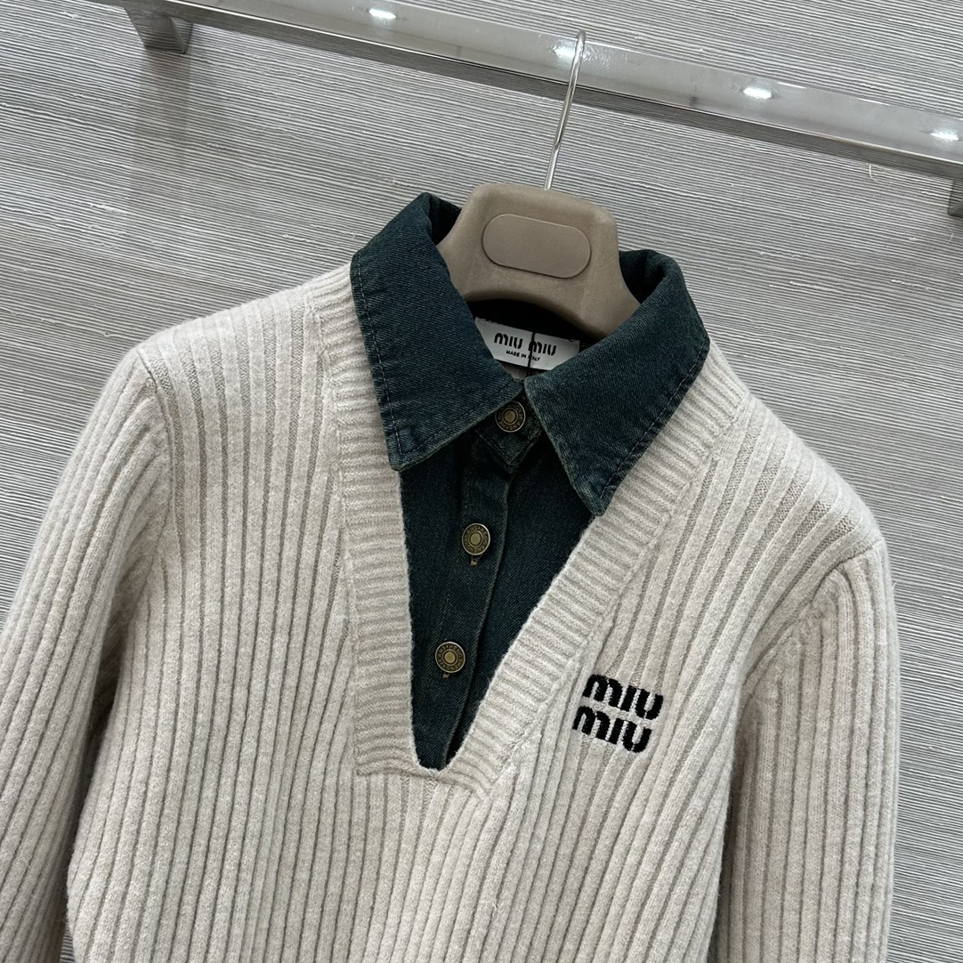 미우미우 여성 니트 97468 Miu Miu Knit 상세 이미지 2