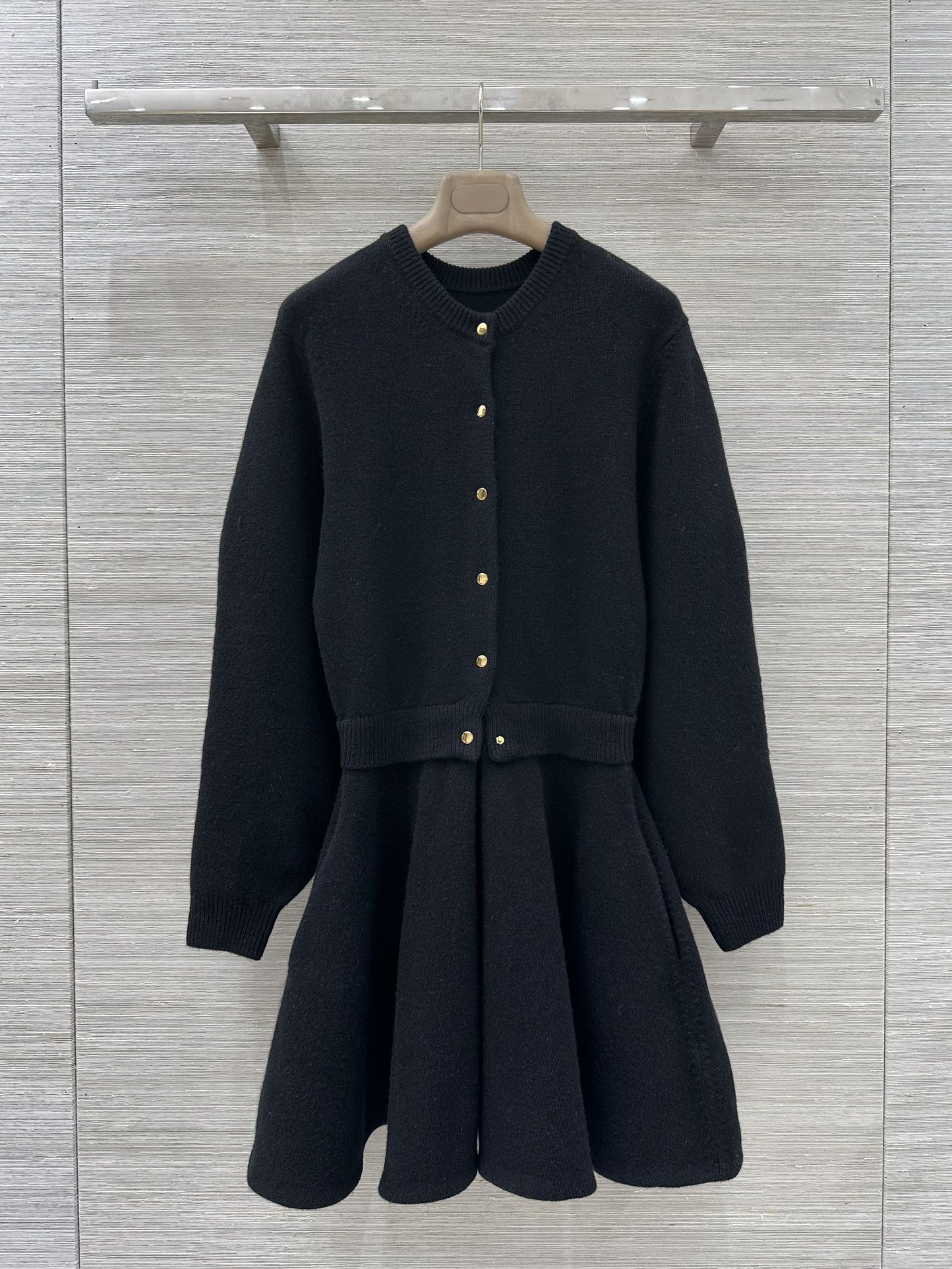 _dqN9sfTQ995epOgb2m-Omw2jPlJAHSzvsr6oUUA