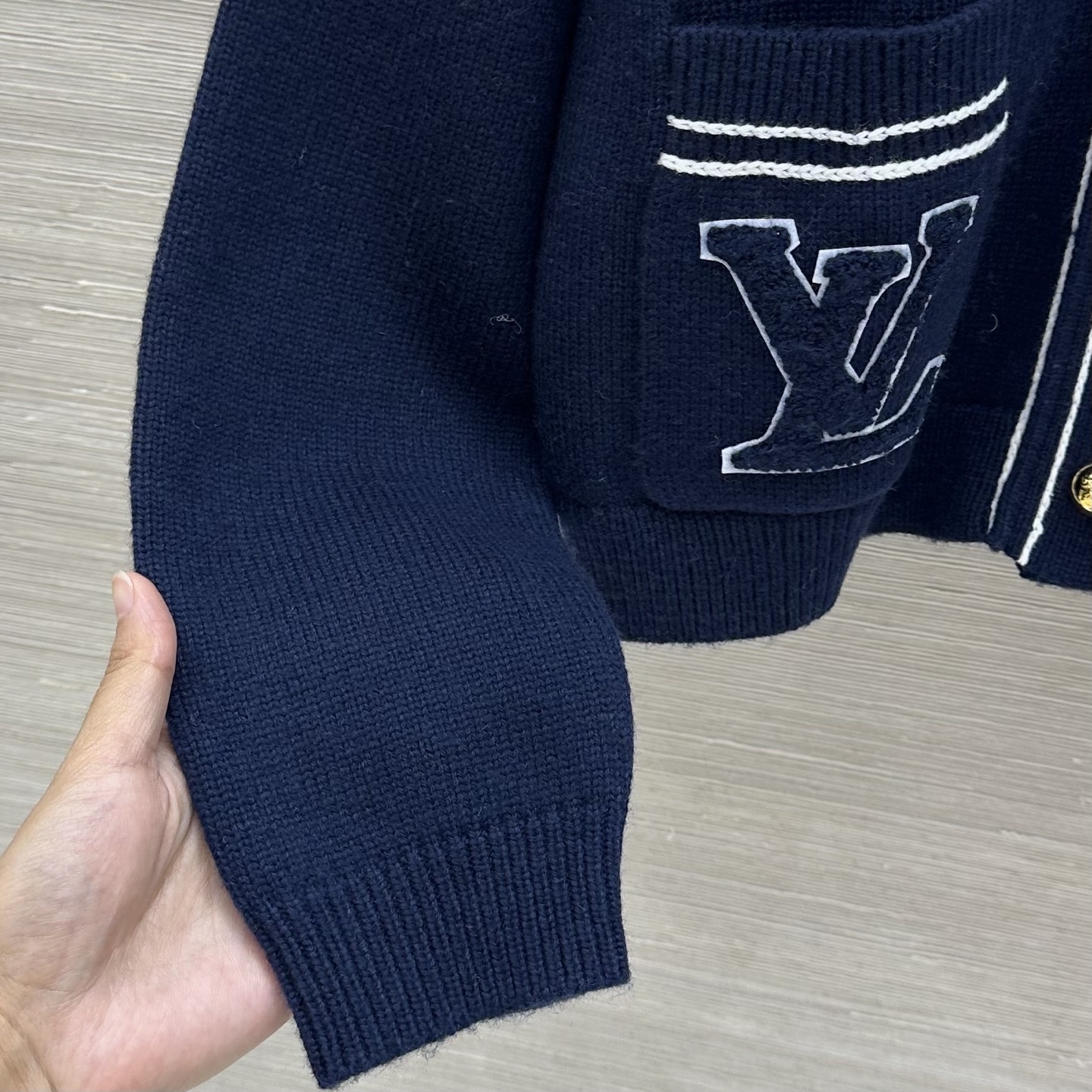 루이비통 여성 가디건 129818 Louis Vuitton Cardigan 썸네일 이미지