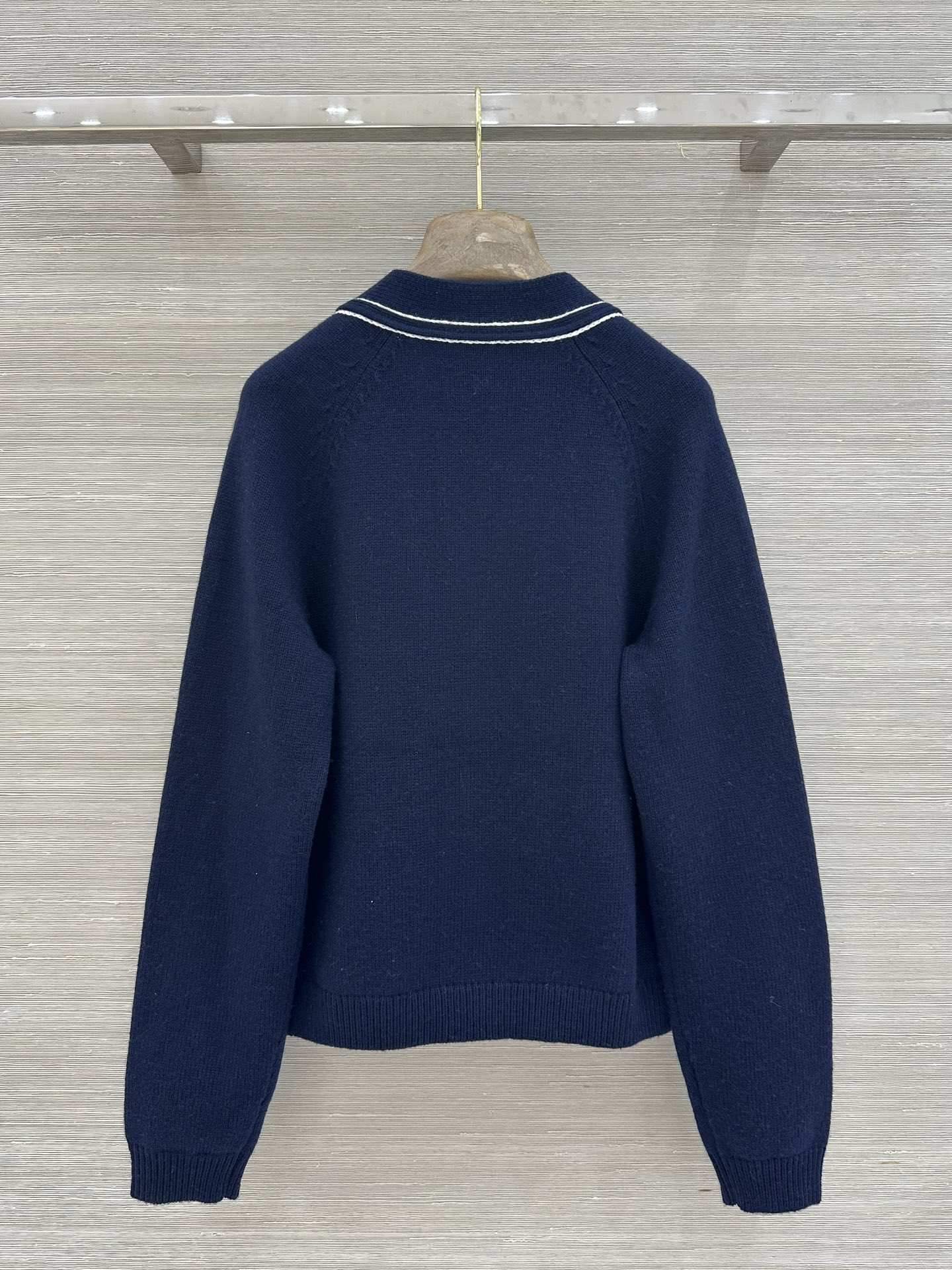 루이비통 여성 가디건 129818 Louis Vuitton Cardigan 썸네일 이미지