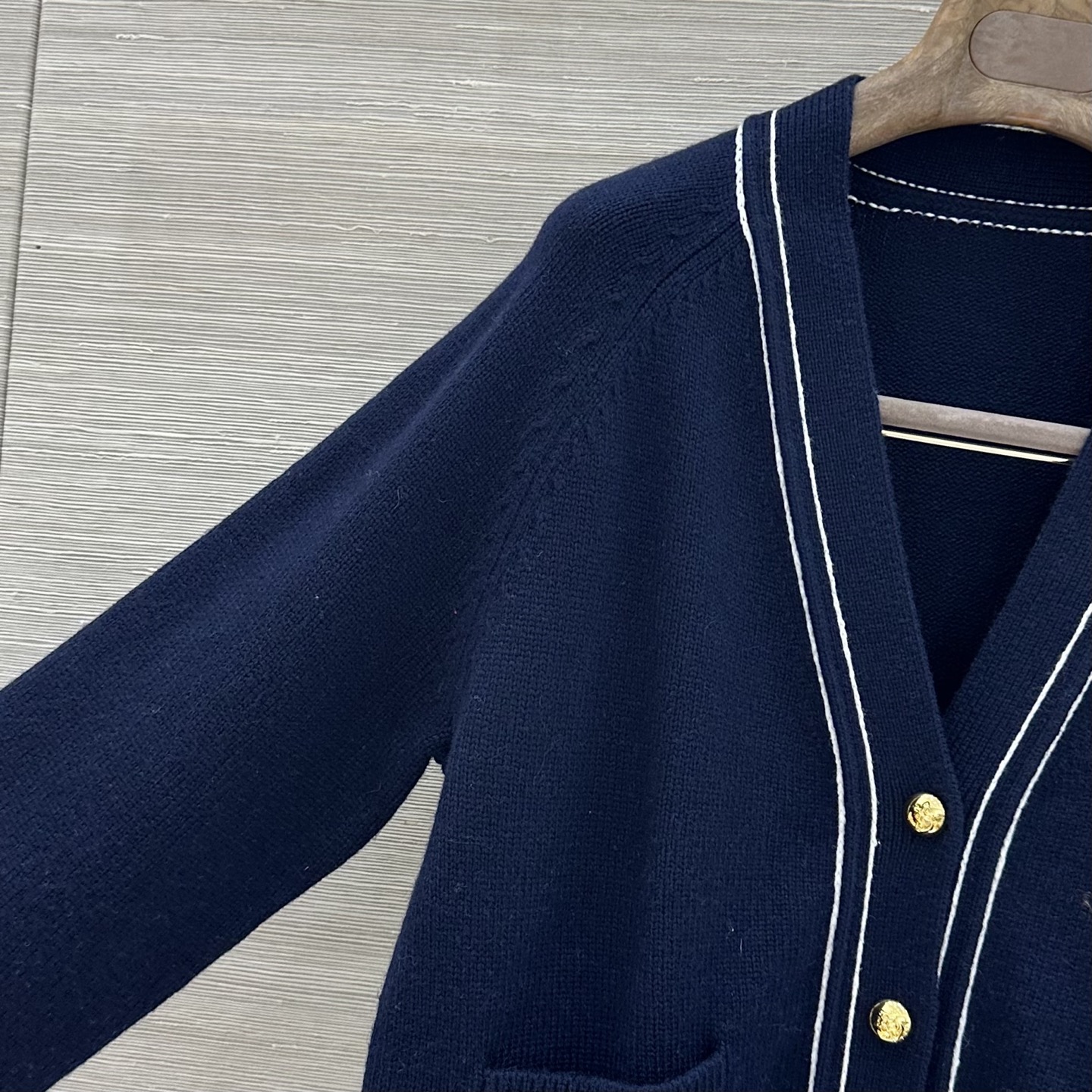 루이비통 여성 가디건 129818 Louis Vuitton Cardigan 썸네일 이미지