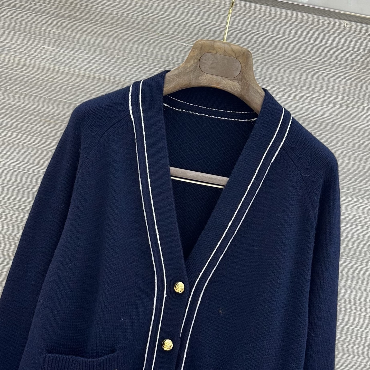 루이비통 여성 가디건 129818 Louis Vuitton Cardigan 썸네일 이미지