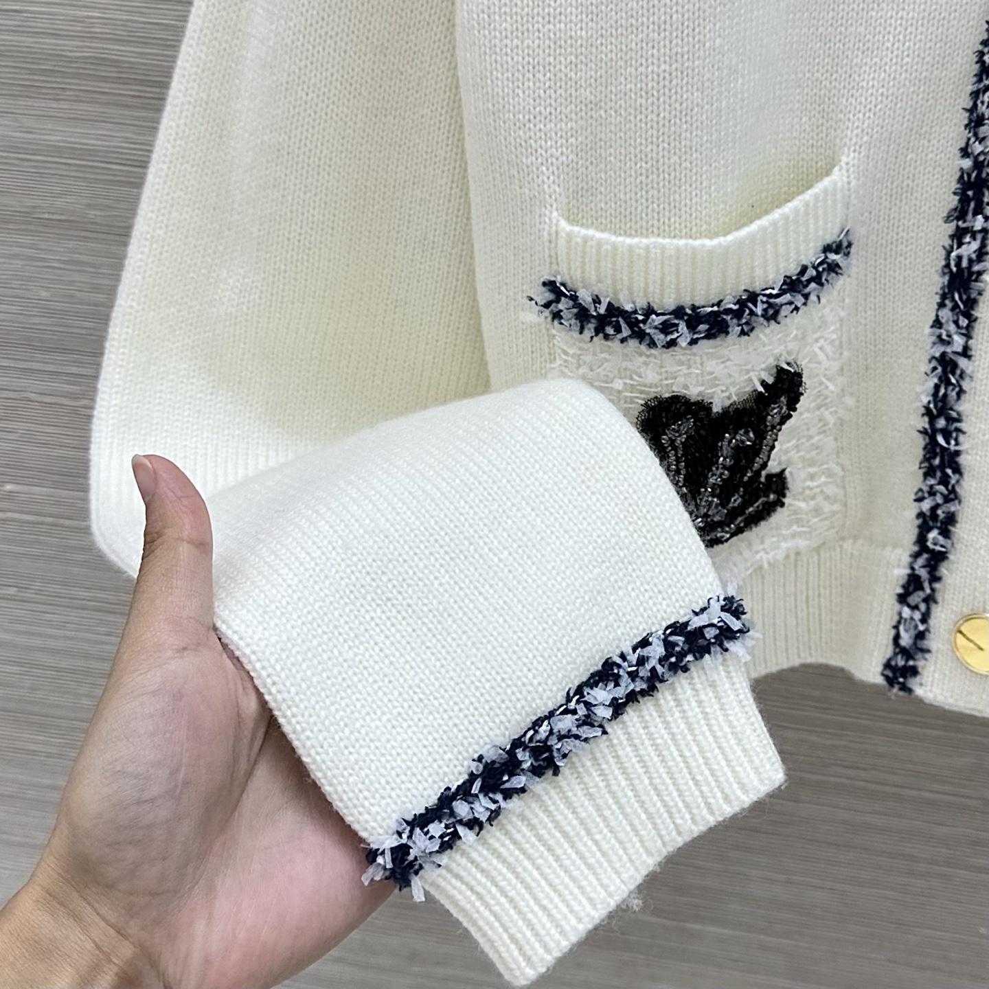 루이비통 여성 가디건 129817 Louis Vuitton Cardigan 썸네일 이미지