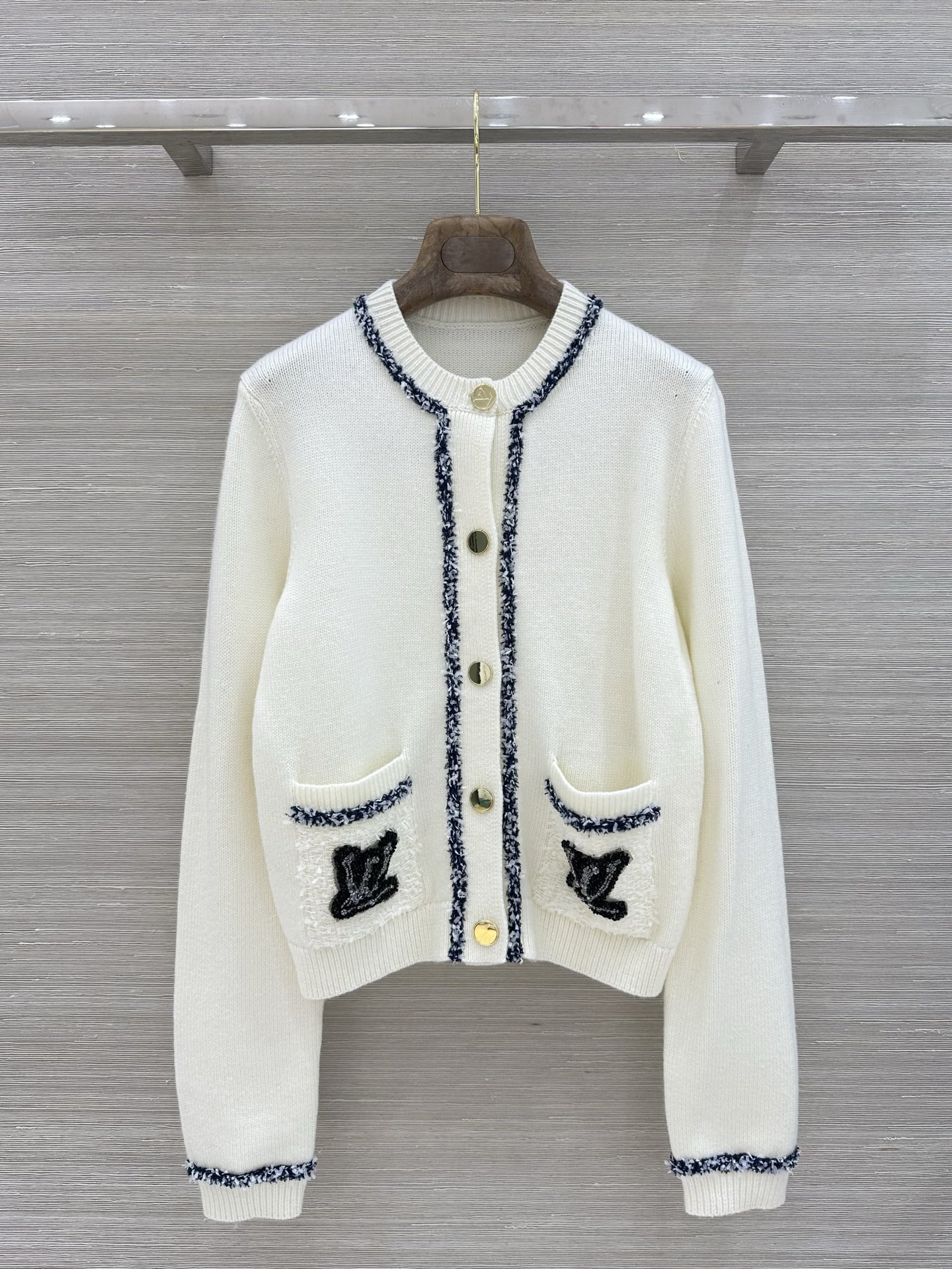 루이비통 여성 가디건 129817 Louis Vuitton Cardigan 썸네일 이미지